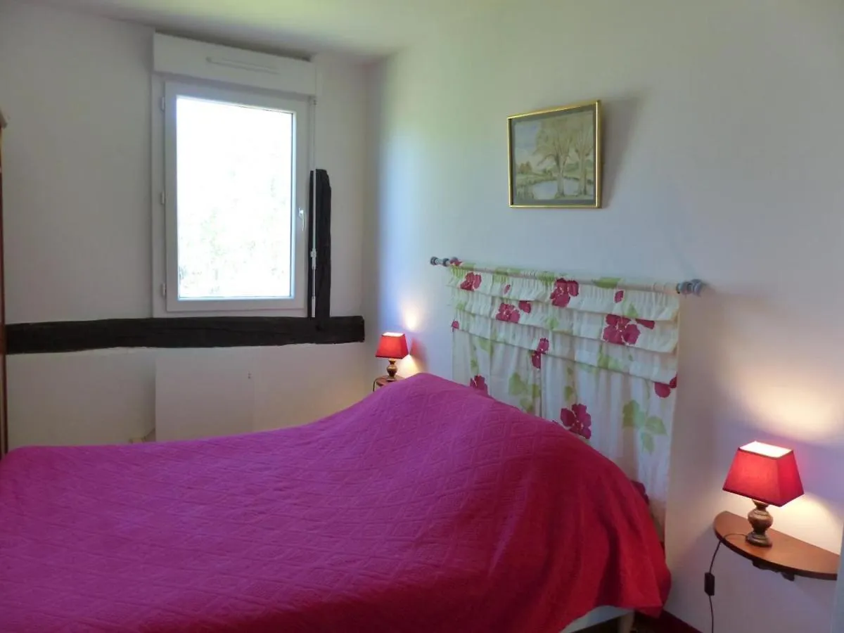 Maison Solognote Avec Piscine Chauffee, Jardin Et Equipements Complets Pres Du Pal. - Fr-1-489-12 Diou  0*, Diou (Allier)